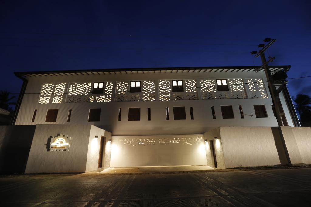 The Beach Boutique Uswetakeiyawa Exterior photo